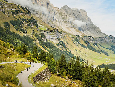 Foto zu dem Text "Ride the Alps: Alpenpässe nur für Radfahrer/innen"