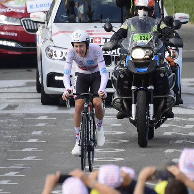 Foto zu dem Text "Pogacar fährt Roglic aus dem Gelben Trikot"