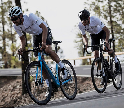 Foto zu dem Text "Alberto Contador und Ivan Basso lancieren Rennrad-Marke “Aurum“"