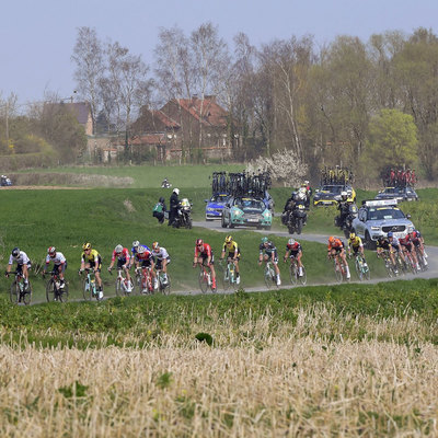 Foto zu dem Text "Sprint oder Attacke - Van Aert kann beides"