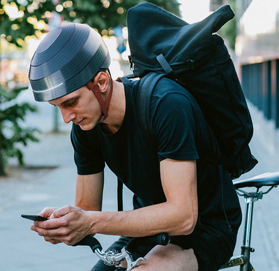 Foto zu dem Text "ESub Tracks: Der Fahrradhelm der Zukunft?"