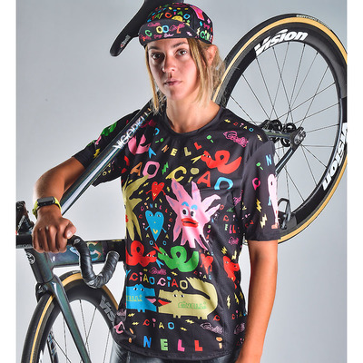 Foto zu dem Text "Cinelli: neue “Tech-Tees“ - nicht nur für Gravel-Rider "