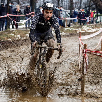 Foto zu dem Text "Aru liebäugelt mit Start bei der Cross-WM: “Ich stehe bereit“"