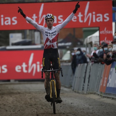 Foto zu dem Text "Van Aert holt sich mit Sieg in Overijse den Gesamt-Weltcup"