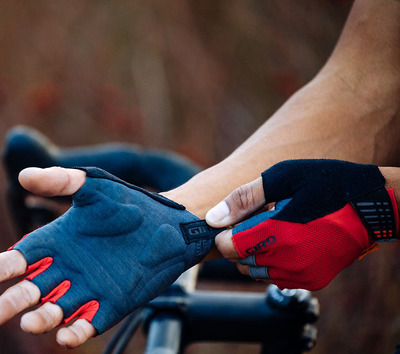 Foto zu dem Text "Giro Supernatural Cycling Gloves: Erstes nahtloses 3D-Polster "