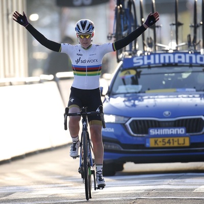 Foto zu dem Text "Van der Breggen gewinnt Omloop der Frauen, Brennauer Siebte"