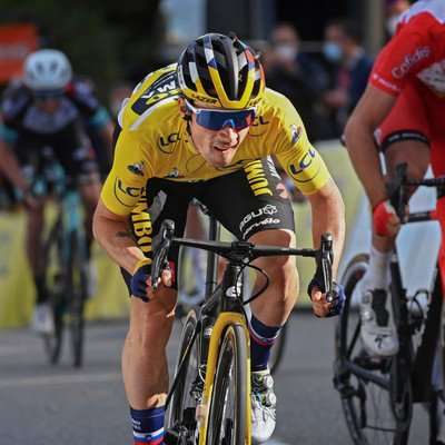 Foto zu dem Text "Roglic gewinnt Mini-Bergankunft und baut Gesamtführung aus"