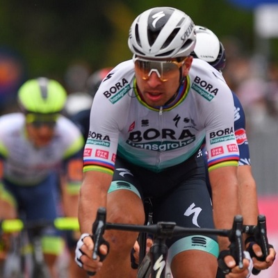 Foto zu dem Text "Bora - hansgrohe fühlt sich beim Giro vom Feld im Stich gelassen"