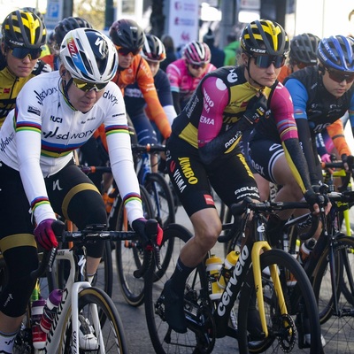 Foto zu dem Text "UCI: Gehälter in der UCI Women’s WorldTeams gestiegen"