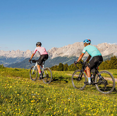 Foto zu dem Text "Jeroboam Bike Series: Schotter, Wein und Festival"