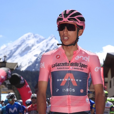 Foto zu dem Text "Bernal: “Nur mein Name auf der Giro-Trophäe zählt“"