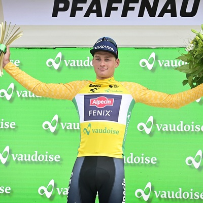 Foto zu dem Text "Van der Poel fliegt in Pfaffnau allen Konkurrenten davon"