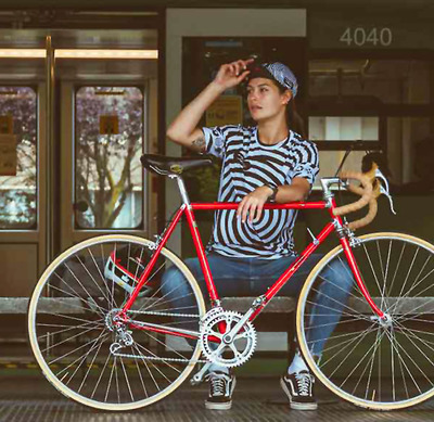 Foto zu dem Text "Futura Laboratories X Cinelli Cycling Gear: Hocus Pocus..."