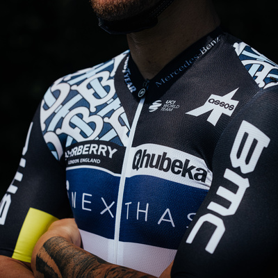 Foto zu dem Text "Aus Qhubeka Assos wird ab sofort Qhubeka NextHash"