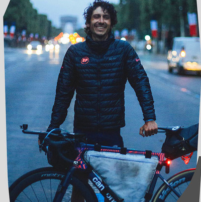 Foto zu dem Text "Morton hat´s geschafft: 5 Tage vor dem Peloton in Paris"