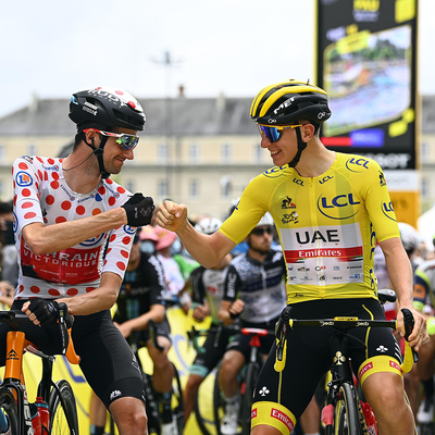 Foto zu dem Text "Poels ging im Kampf um das Bergtrikot mit wehender Fahne unter"