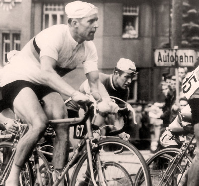 Foto zu dem Text "Rund um den Sachsenring: Auf Täves Spuren"