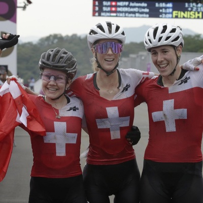 Foto zu dem Text "Schweizer Podium: Neff holt Gold vor Frei und Indergand "