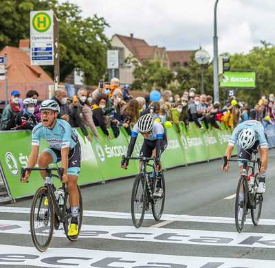 Foto zu dem Text "Team Strassacker: Doppelsieg bei der Jedermann-Tour"