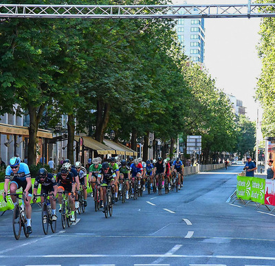 Foto zu dem Text "Rund um die Kö: Düsseldorf feiert den Radsport"