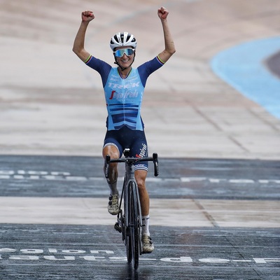 Foto zu dem Text "Deignan jubelt im Velodrome, Brennauer wird Vierte"