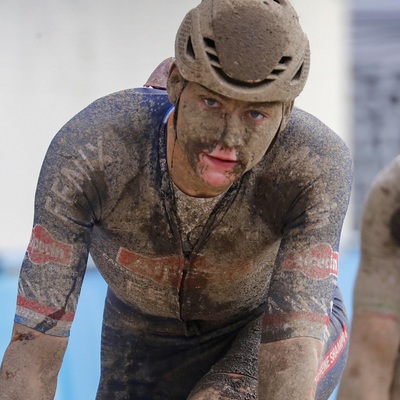 Foto zu dem Text "Van der Poel: “Dieses Roubaix wird man nicht vergessen“"