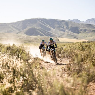 Foto zu dem Text "Kämna und Zwiehoff beim Cape Epic: “Finisher-Bier“als Belohnung"