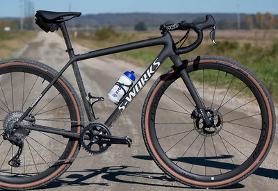 Foto zu dem Text "Remco Evenepoels Specialized S-Works Crux"