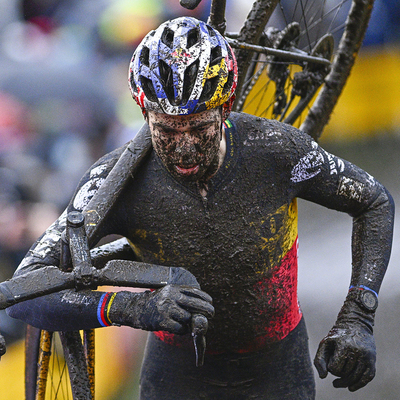 Foto zu dem Text "Im Vorbeigehen: Van Aert gewinnt in Essen"