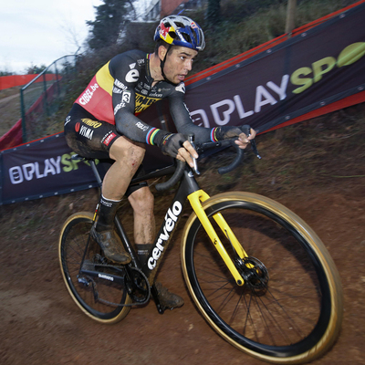 Foto zu dem Text "Van Aert in Zolder eine Klasse für sich"