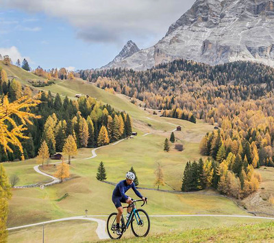 Foto zu dem Text "Gravelbike Experience: Neue Passagen über die Alpen"