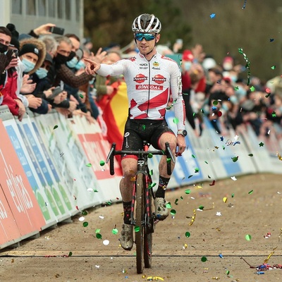 Foto zu dem Text "Highlight-Video des Männer-Cross-Weltcups in Flamanville"