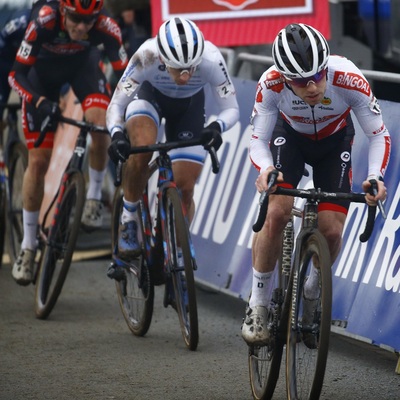 Foto zu dem Text "Finale des Cross-Weltcups von Hoogerheide im Video"