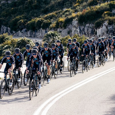 Foto zu dem Text "Es droht ein langer Kampf gegen den Abstieg aus der WorldTour"