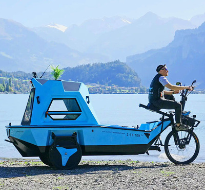 Foto zu dem Text "Z-Triton: das Amphibien-Camp-Trike geht in Serie"