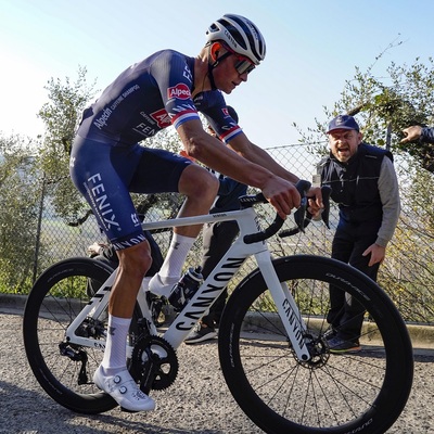 Foto zu dem Text "Van der Poel trainierte bei Coppi e Bartali für die Klassiker"