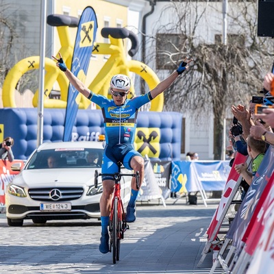 Foto zu dem Text "Daniel Turek und Petra Zsankò triumphieren in Leonding"