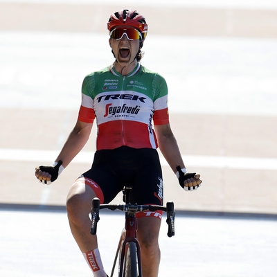 Foto zu dem Text "Longo Borghini jubelt in Roubaix nach Galavorstellung"