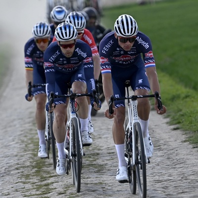 Foto zu dem Text "Van der Poel: “Eine komplizierte Sache, hier zu gewinnen“"