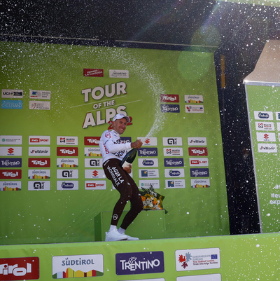 Foto zu dem Text "Finale der 1. Etappe der Tour of the Alps im Video"