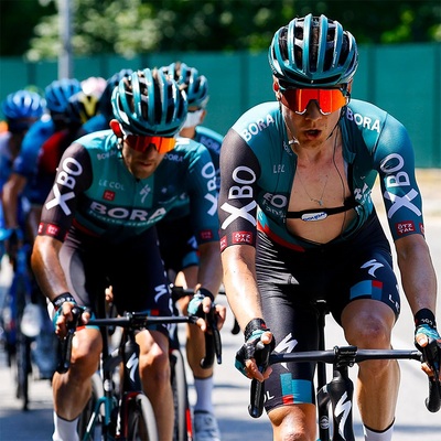 Foto zu dem Text "Boras Bravourstück in den Bergen hievt Hindley auf Giro-Platz 2"