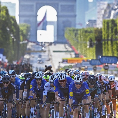 Foto zu dem Text "UCI lockert vor der Tour die Corona-Regeln"