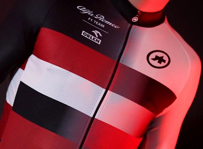 Foto zu dem Text "Assos: Mille GT Jersey c2 x Alfa Romeo F1 Team Orlen"