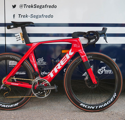 Foto zu dem Text "Mads Pedersens Trek Madone SLR Gen 7: Angenehme Fahrt"