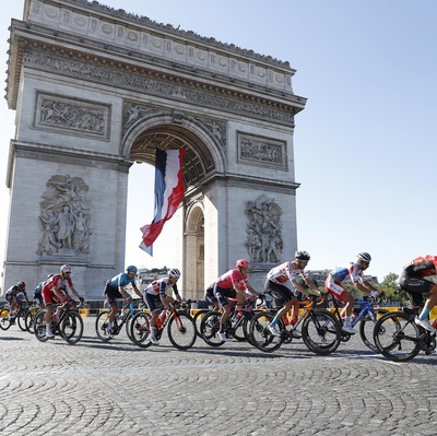 Foto zu dem Text "Finaler Sprint Royal auf den Champs Élysées "