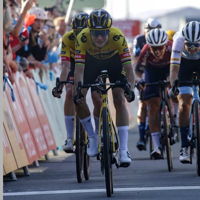 Pictures with text "Vos kept his hands on the handlebars and won the Scandinavia opener"