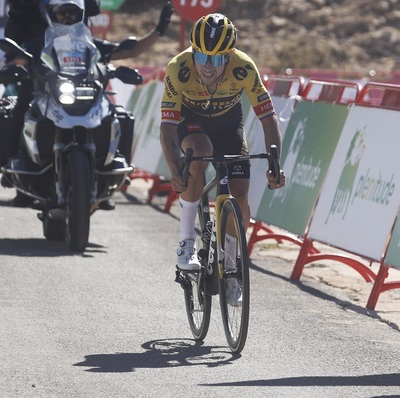 Foto zu dem Text "Roglic revanchiert sich bei Bergankunft für Zeitfahrniederlage"