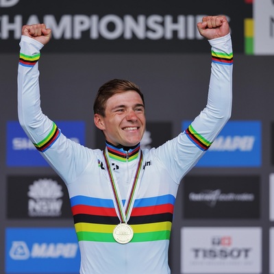 Foto zu dem Text "Evenepoel: “Weiß nicht, wie ich dieses Jahr noch toppen soll“"