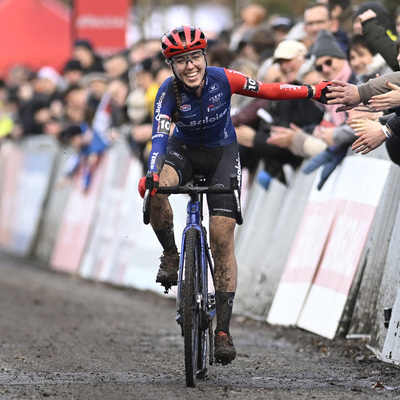 Foto zu dem Text "Van Anrooij entscheidet Schlammschlacht in Gavere für sich"