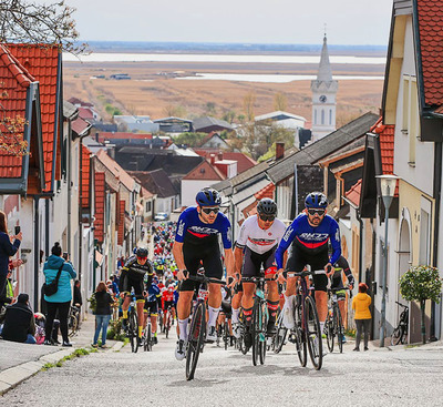 Foto zu dem Text "Neusiedler See Radmarathon: Von Mörbisch nach Glasgow"